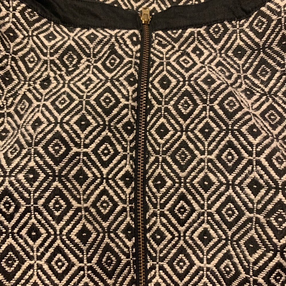 Banana Republic | Geometric Black & White Dress - Picture 4 of 7